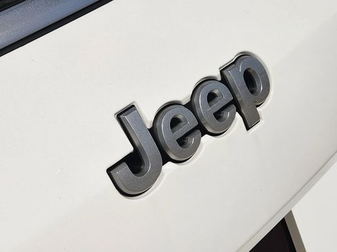 New 2026 Jeep Grand Cherokee L Summit image 13
