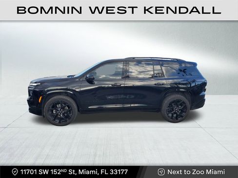 Used 2024 Chevrolet Traverse RS image 4