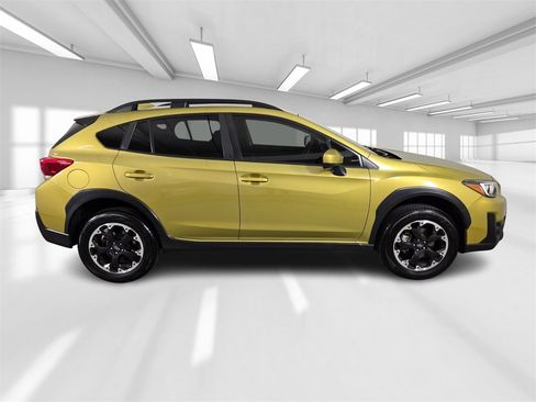 Certified 2023 Subaru Crosstrek 2.0i Premium image 8