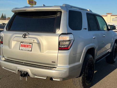 Used 2020 Toyota 4Runner Limited image 2