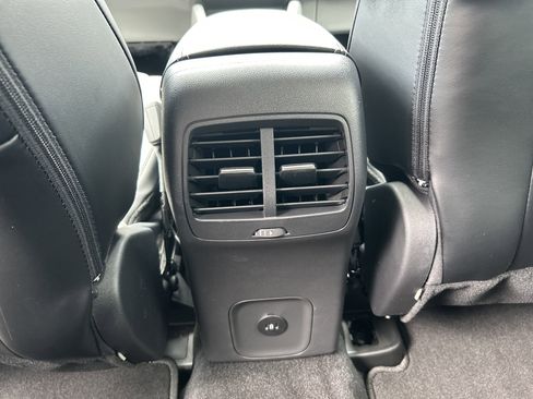 New 2025 Ford Escape SE image 30