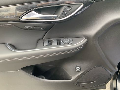 Used 2023 Buick Envision Essence image 13
