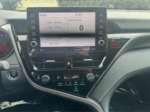 Used 2021 Toyota Camry XSE image 15