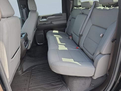 Used 2024 GMC Sierra 2500 SLT w/ SLT Premium Package AWD/4WD image 35