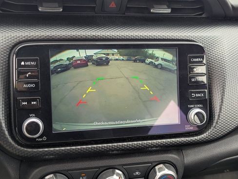 Used 2024 Nissan Kicks SV image 14