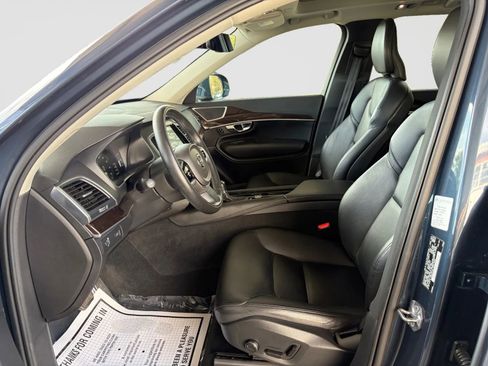 Used 2019 Volvo XC90 T5 Momentum image 10