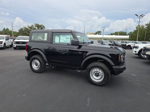 New 2025 Ford Bronco 2-Door image 2