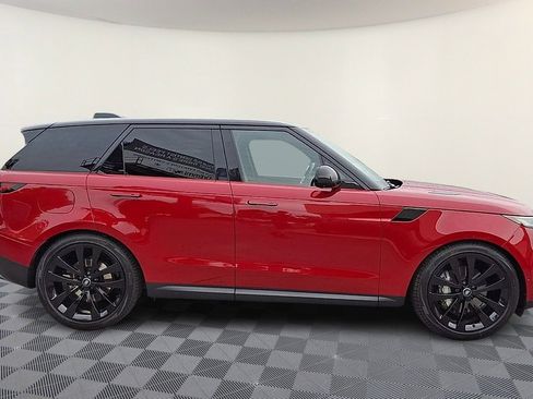 Used 2024 Land Rover Range Rover Sport SE AWD/4WD image 9