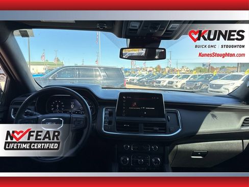 Used 2023 GMC Yukon AT4 image 29