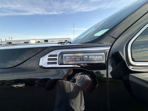 Certified 2024 GMC Sierra 2500 Denali w/ Denali Reserve Package AWD/4WD image 33