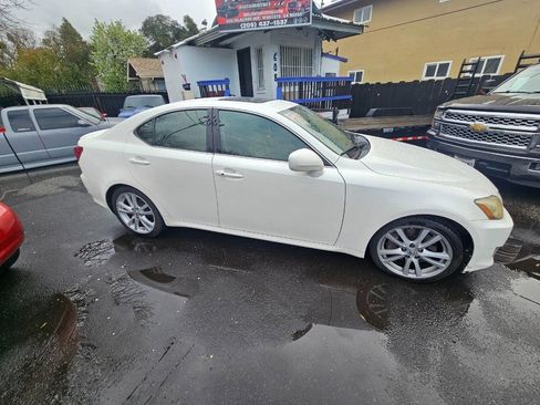 Used 2006 Lexus IS 350 image 4