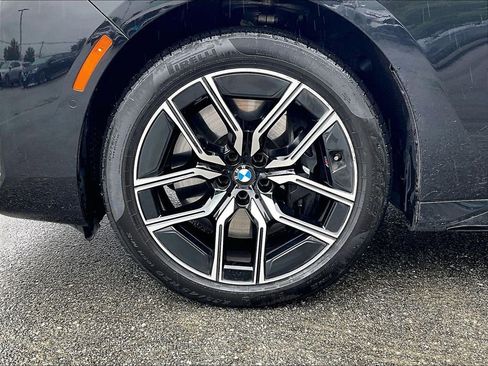Used 2026 BMW 740i xDrive AWD/4WD image 7