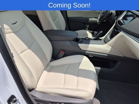 Used 2024 Cadillac XT5 Premium Luxury w/ LPO, Floor Liner Package AWD/4WD image 22