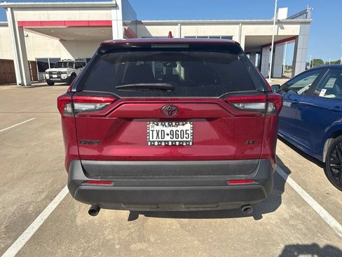 Used 2024 Toyota RAV4 LE FWD image 3