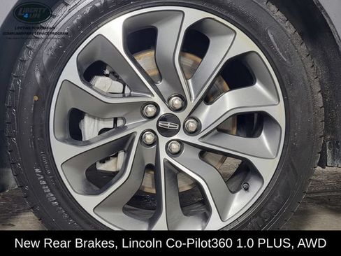 Used 2022 Lincoln Nautilus Reserve AWD/4WD image 10