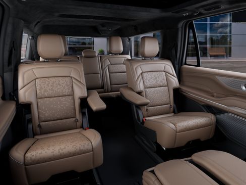 New 2027 Lincoln Navigator L Black Label AWD/4WD image 11