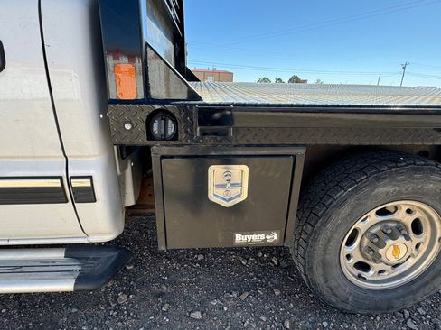 Used 2001 Chevrolet Silverado 1500 LS w/ Off-Road Skid Plate Pkg image 11