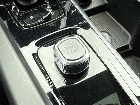 Used 2023 Volvo XC60 B5 Ultimate w/ Climate Package image 14