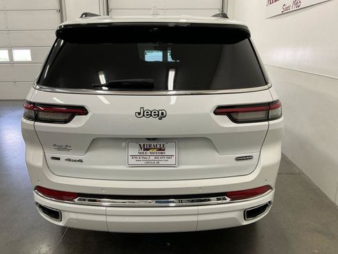 Used 2021 Jeep Grand Cherokee L Overland w/ Luxury Tech Group IV AWD/4WD image 5