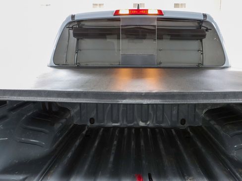 Used 2023 Nissan Frontier PRO-4X w/ Technology Package AWD/4WD image 30