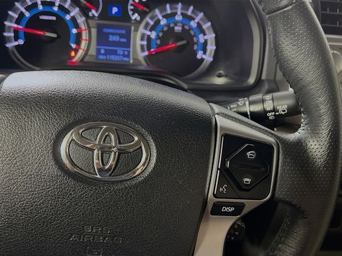 Used 2016 Toyota 4Runner SR5 image 20