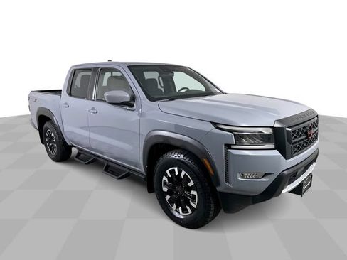 Used 2024 Nissan Frontier Pro-X RWD image 2