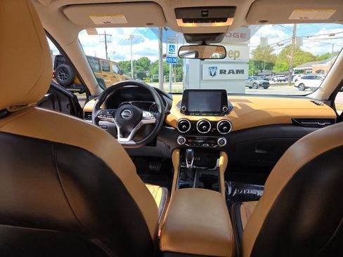 Used 2020 Nissan Sentra SV w/ SV Premium Package FWD image 22