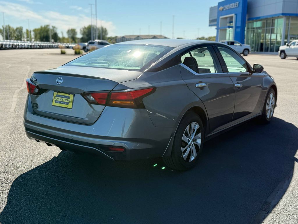 Used 2021 Nissan Altima 2.5 S w/ Driver Assist Package FWD image 6