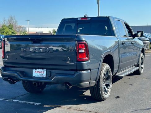 New 2026 RAM 1500 4x4 Crew Cab image 7