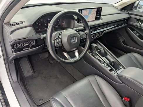 Used 2023 Honda Accord Touring image 9