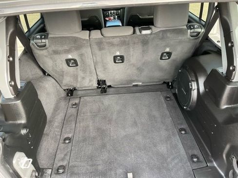 Used 2019 Jeep Wrangler Unlimited Rubicon image 29