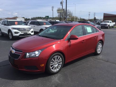 Used 2011 Chevrolet Cruze Eco FWD image 1