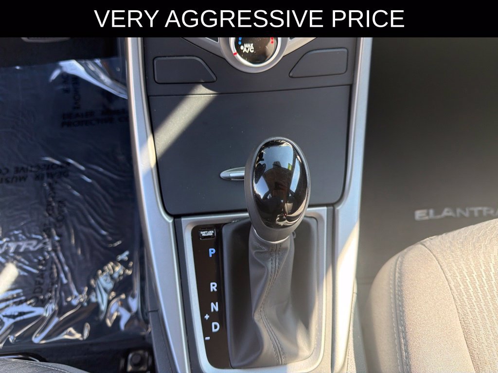 Used 2016 Hyundai Elantra SE FWD image 13