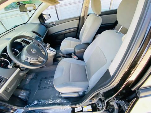 Used 2010 Nissan Sentra 2.0 S image 2