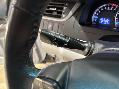 Used 2014 Toyota Camry XLE image 16