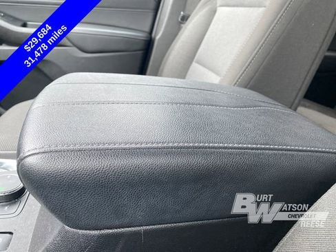 Used 2023 Chevrolet Traverse LT image 22