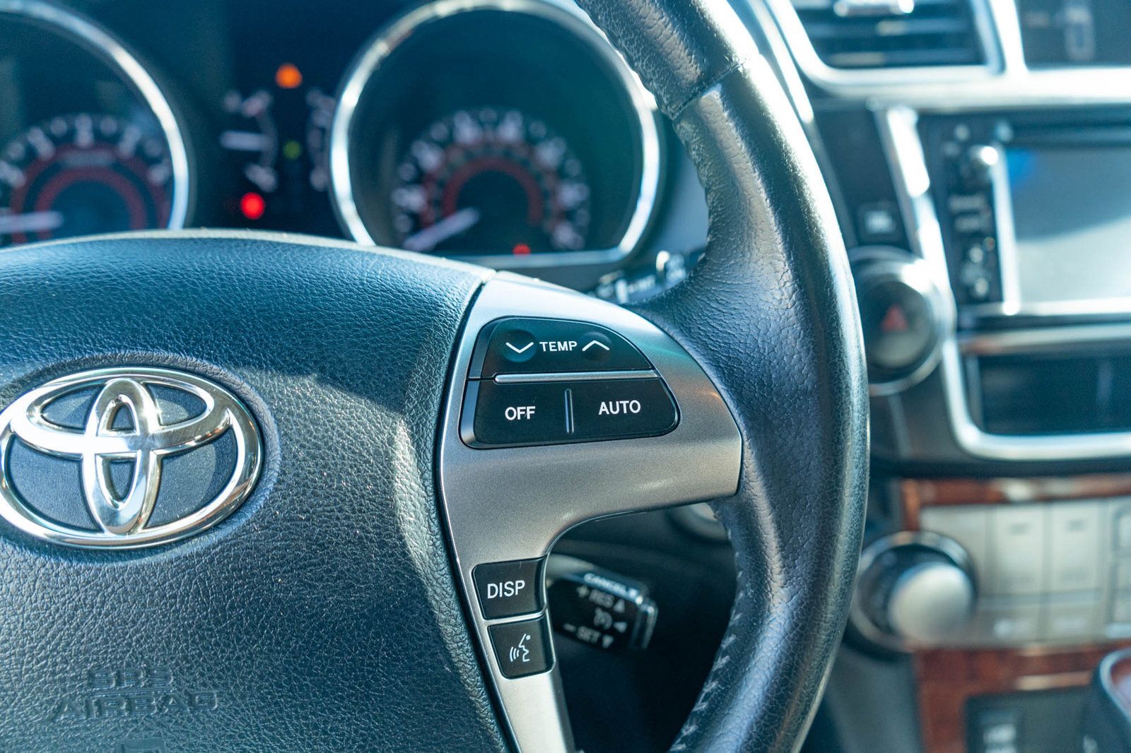 Used 2013 Toyota Highlander Limited AWD/4WD image 27