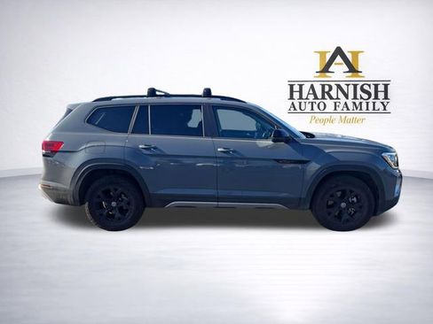 Certified 2024 Volkswagen Atlas Peak Edition SEL AWD/4WD image 8
