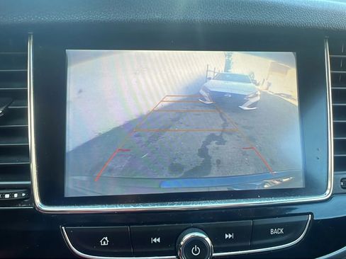Used 2019 Buick Encore Essence FWD image 21