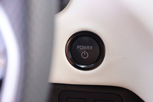 Used 2025 Toyota Sequoia Capstone AWD/4WD image 23