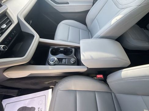 New 2026 Ford Explorer Active w/ Active Comfort Package AWD/4WD image 21