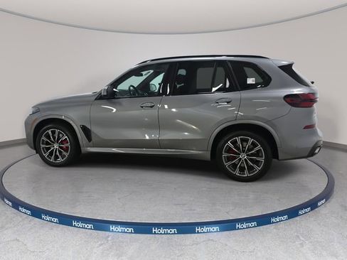Certified 2024 BMW X5 xDrive40i w/ Executive Package image 8