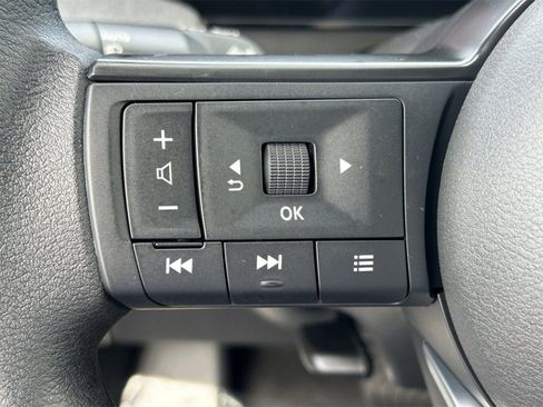 New 2026 Nissan Kicks SV FWD image 31