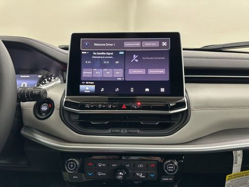 New 2026 Jeep Compass Limited AWD/4WD image 38