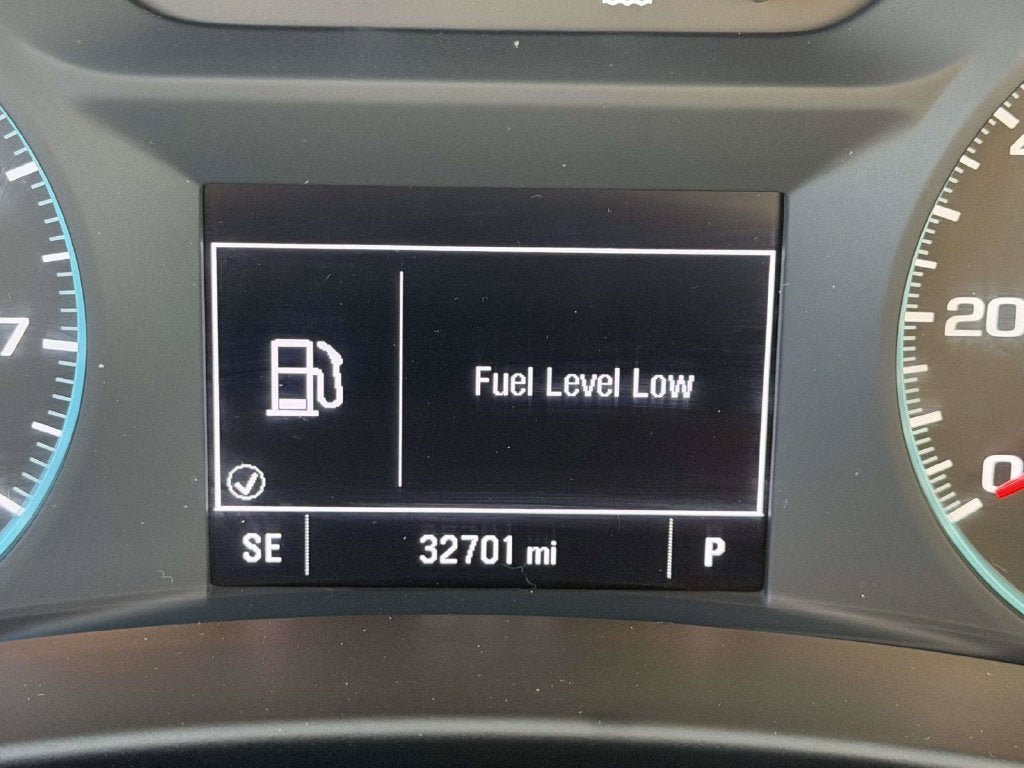 Used 2023 Chevrolet Equinox LS FWD image 25