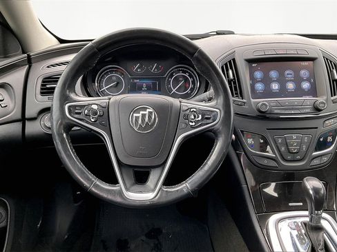 Used 2017 Buick Regal Premium image 10