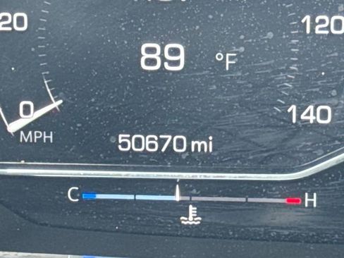 Certified 2024 GMC Yukon SLT image 41