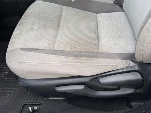 Used 2018 Toyota Corolla LE FWD image 14