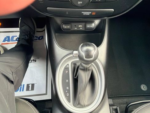 Used 2018 Kia Soul + FWD image 22
