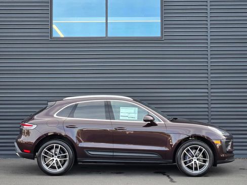 New 2026 Porsche Macan AWD/4WD image 8